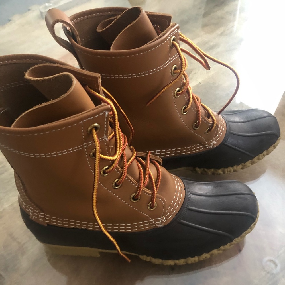 L.L. Bean women’s boot size 6!